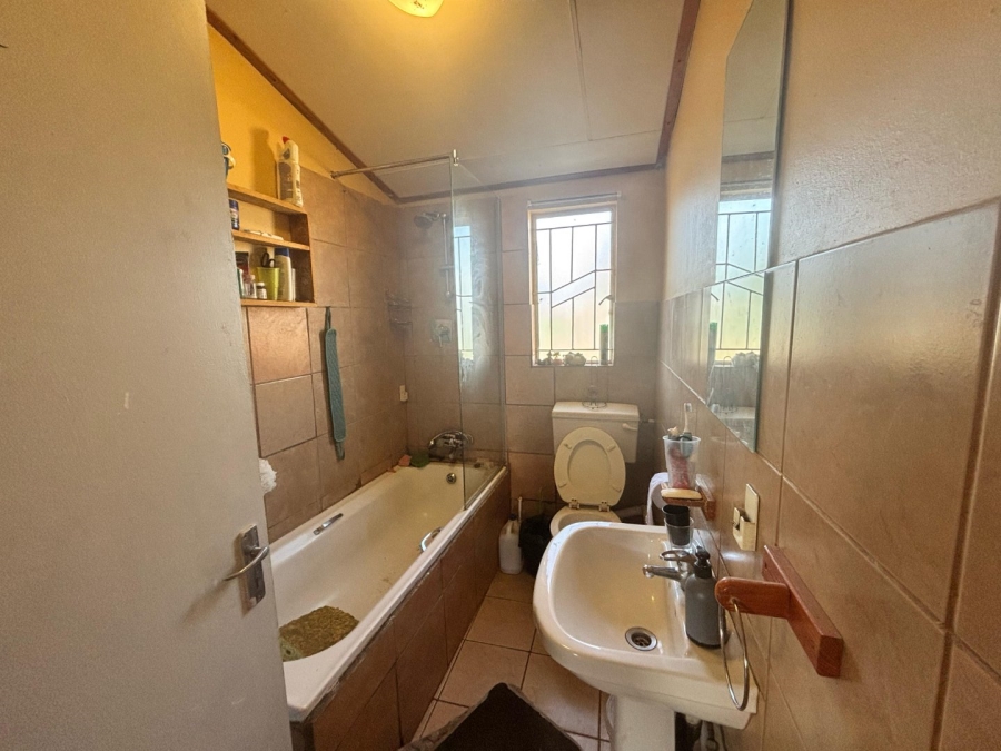 10 Bedroom Property for Sale in Olive Hill Free State